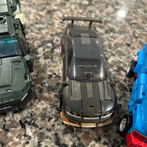Today’s deal-Transformers Action Figure Vehicles Lot of 4 – Hasbro Characters - Picture 3 of 6